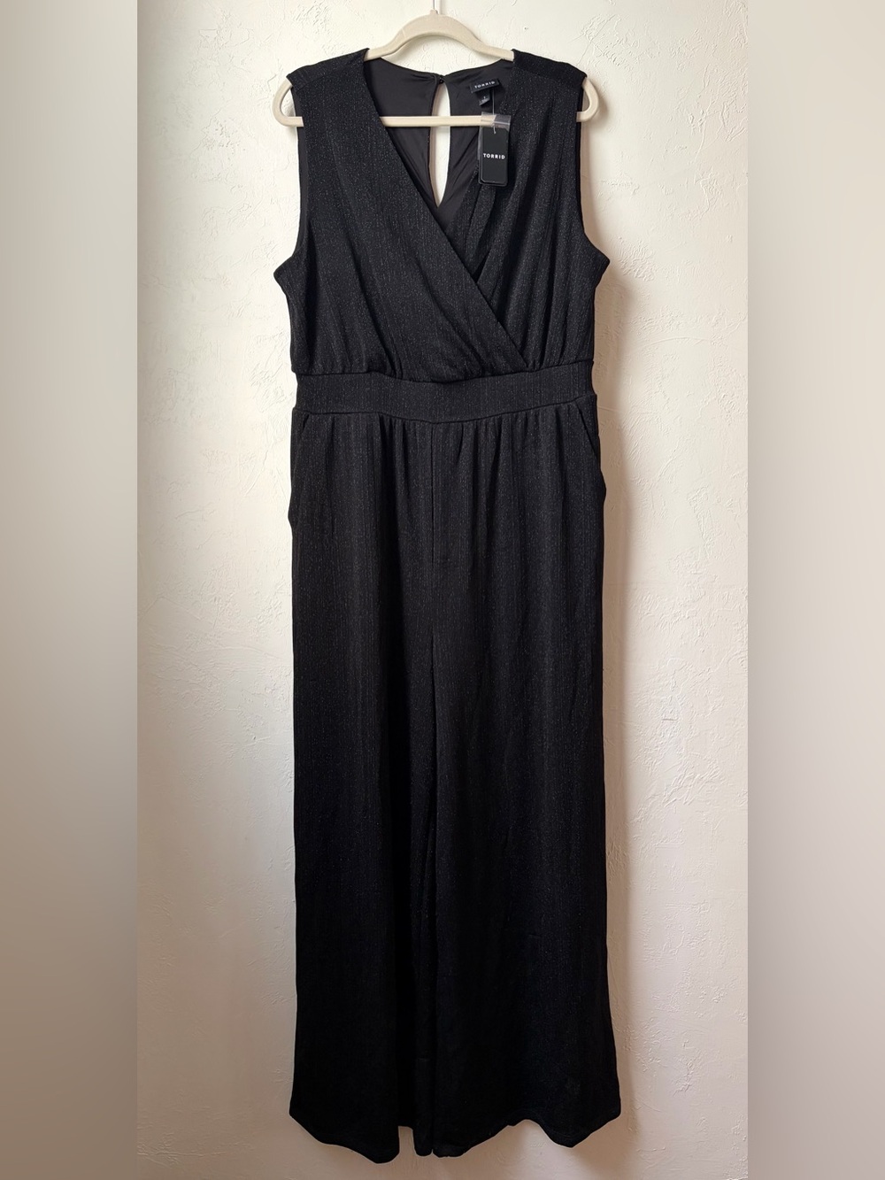 Torrid NWT Black Glitter Knit Surplice Wide Leg Jumpsuit Pockets Size 1 1X